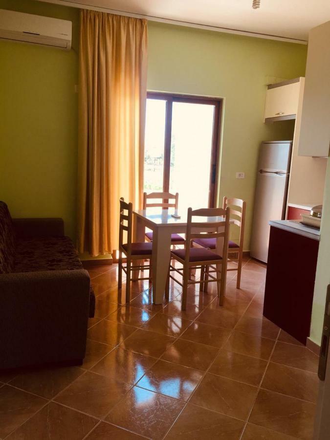 Mana Apartments Ksamil Eksteriør billede